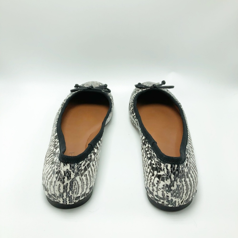Coach Flat Animal Print Black & White Bow (SH54) - Picture 4 of 6